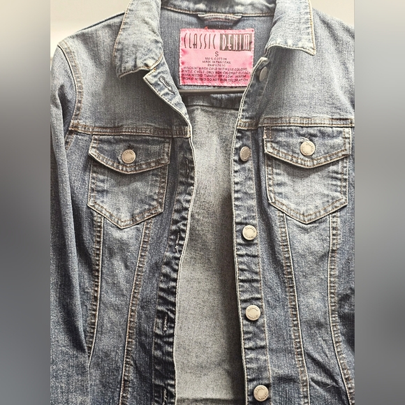 ❣️5 for 25.00 Blue Jean Jacket absolutely beautiful! - Picture 2 of 10